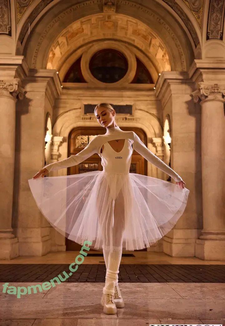 Nancy Ace nude photo #4247 (nancy_anastasiia / nancyace)