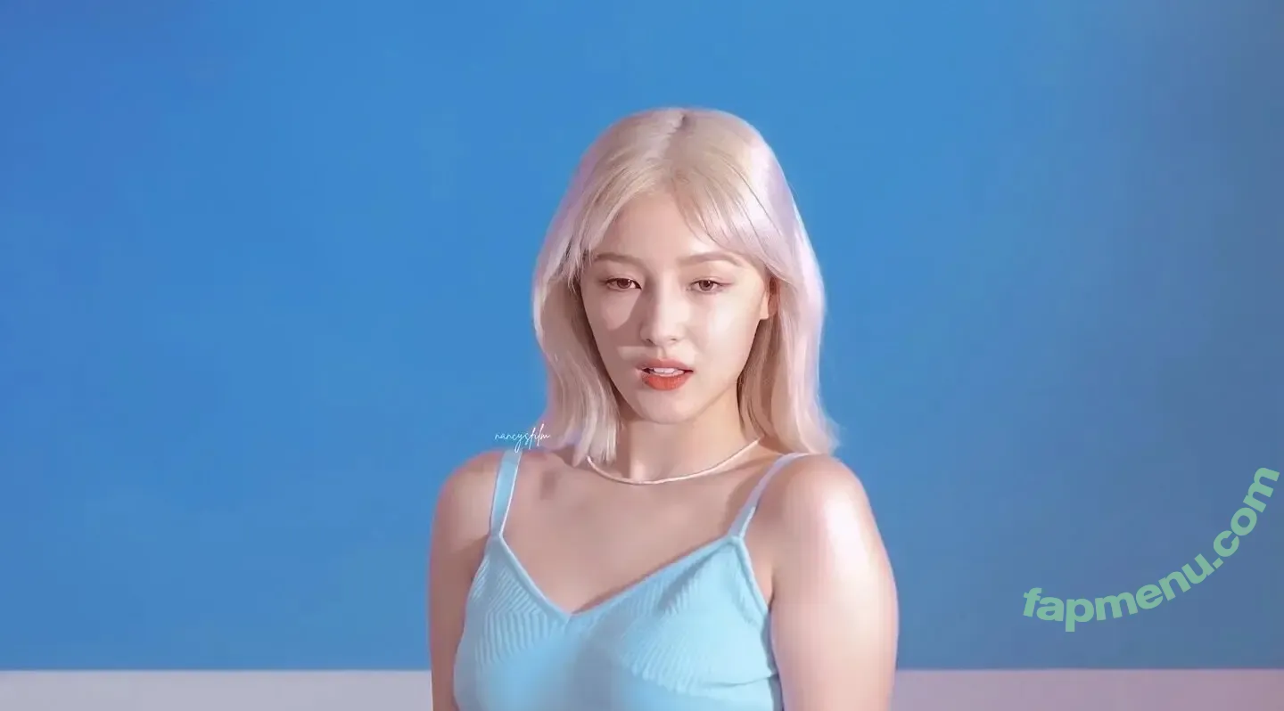 Nancy Momoland nude photo #0025 (nancyjewel_mcdonie_)