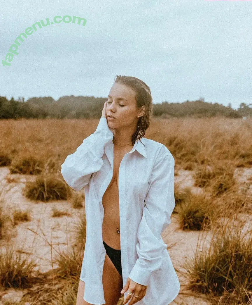 Nanette Nicole nude photo #0112 (nanetteorellana / nickinickita)