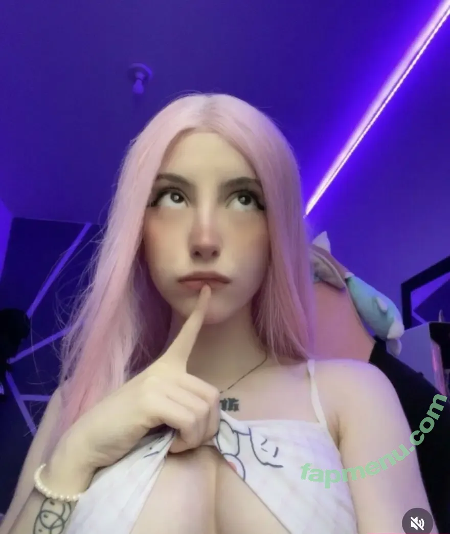 Nanychan nude photo #0001 (Nanychan)