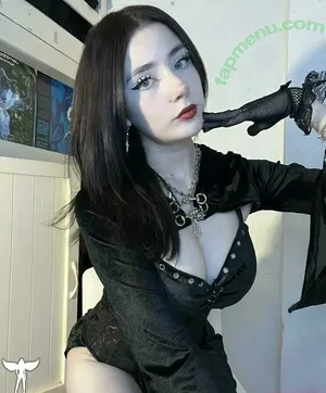  nude photo #0002