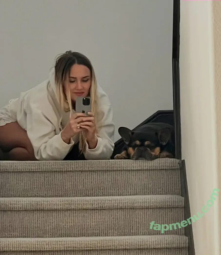 Naomi Kyle nude photo #0356 (NaomiKyle / thenaomikyle)