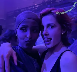 Naomi Scott / naomigscott nude photo #0309