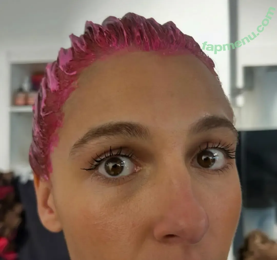 Naomi Scott nude photo #0317 (naomigscott)