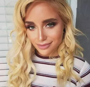 Naomi Woods / Lissapolooza / naomiwoods.official nude photo #0060