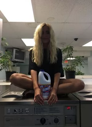 Naomi Woods / Lissapolooza / naomiwoods.official nude photo #0082