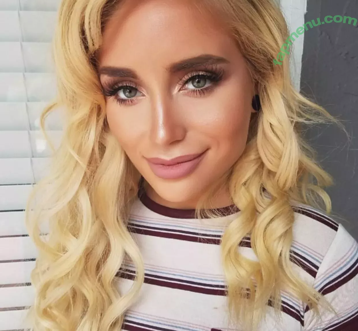 Naomi Woods nude photo #0060 (Lissapolooza / naomiwoods.official)