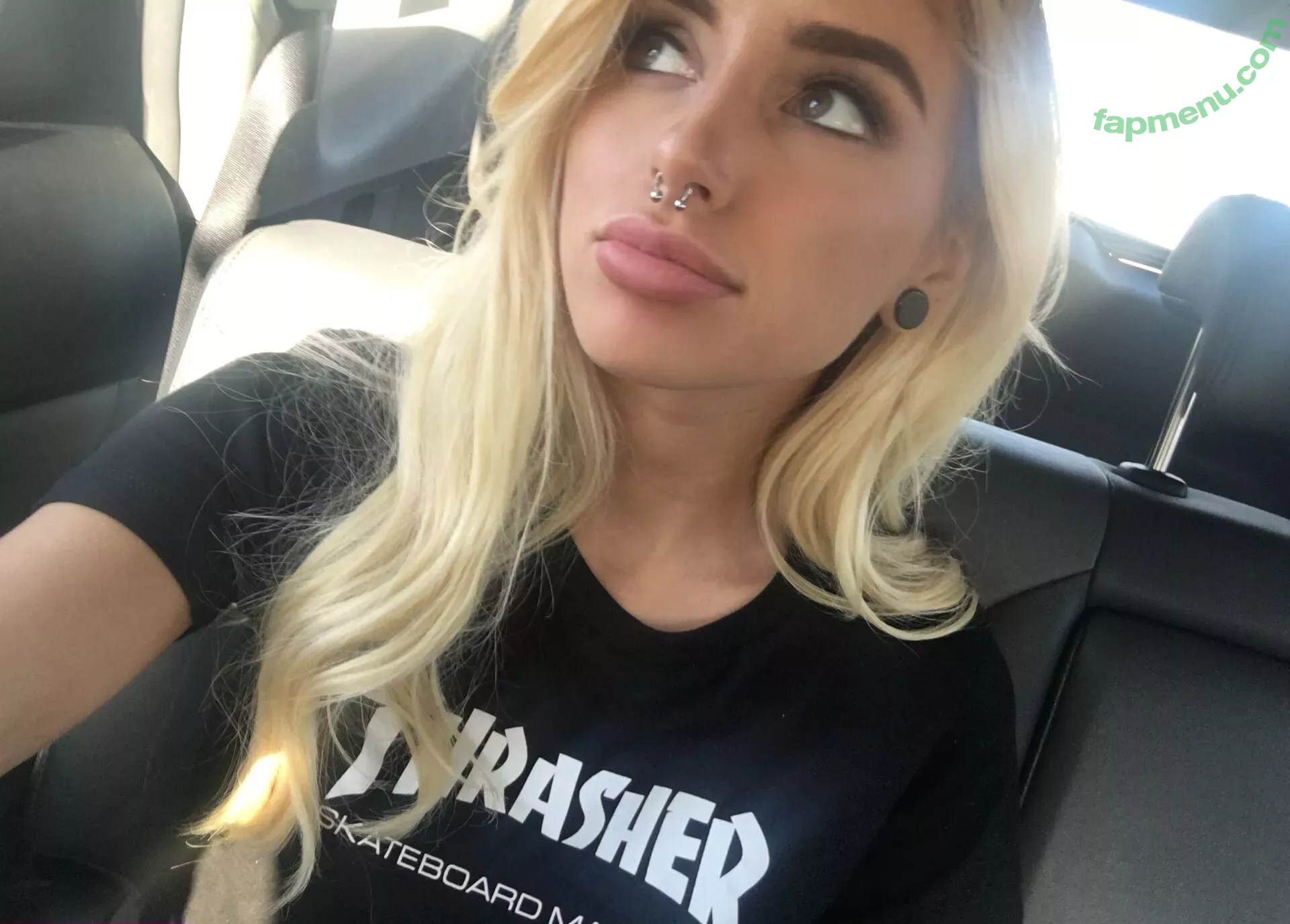 Naomi Woods nude photo #0067 (Lissapolooza / naomiwoods.official)