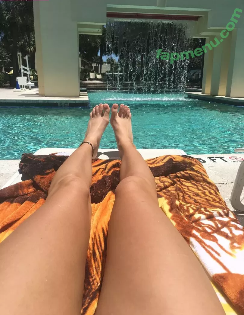 Naomi Woods nude photo #0068 (Lissapolooza / naomiwoods.official)