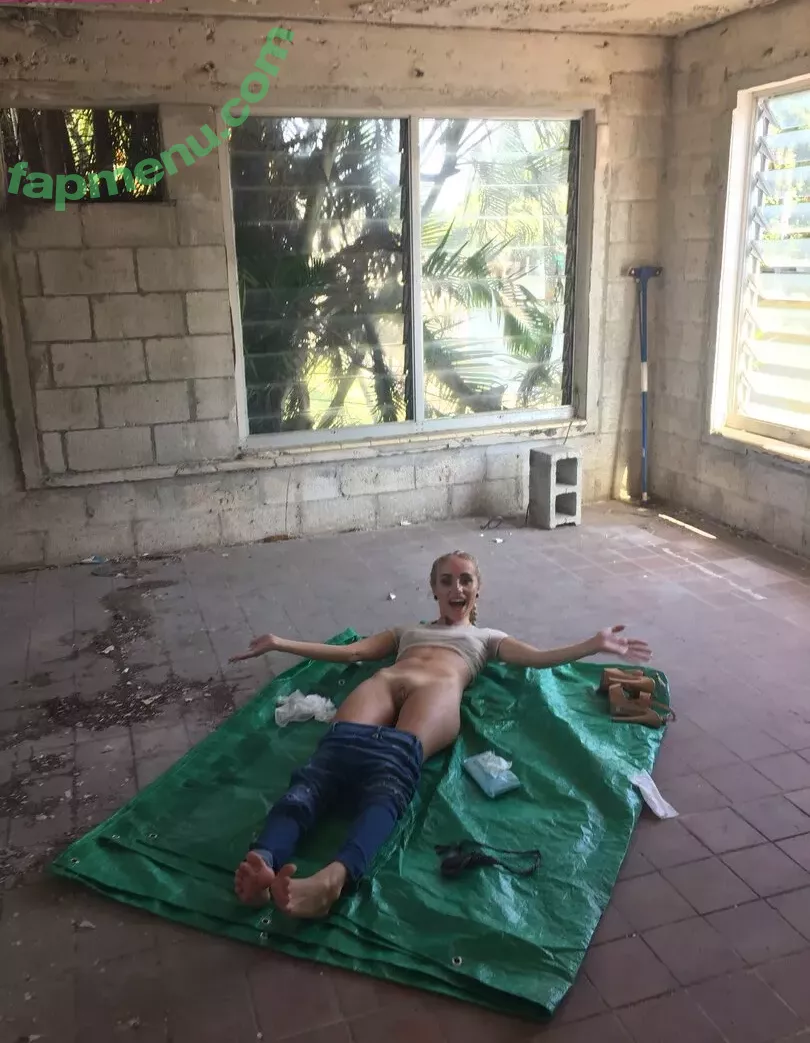 Naomi Woods nude photo #0071 (Lissapolooza / naomiwoods.official)