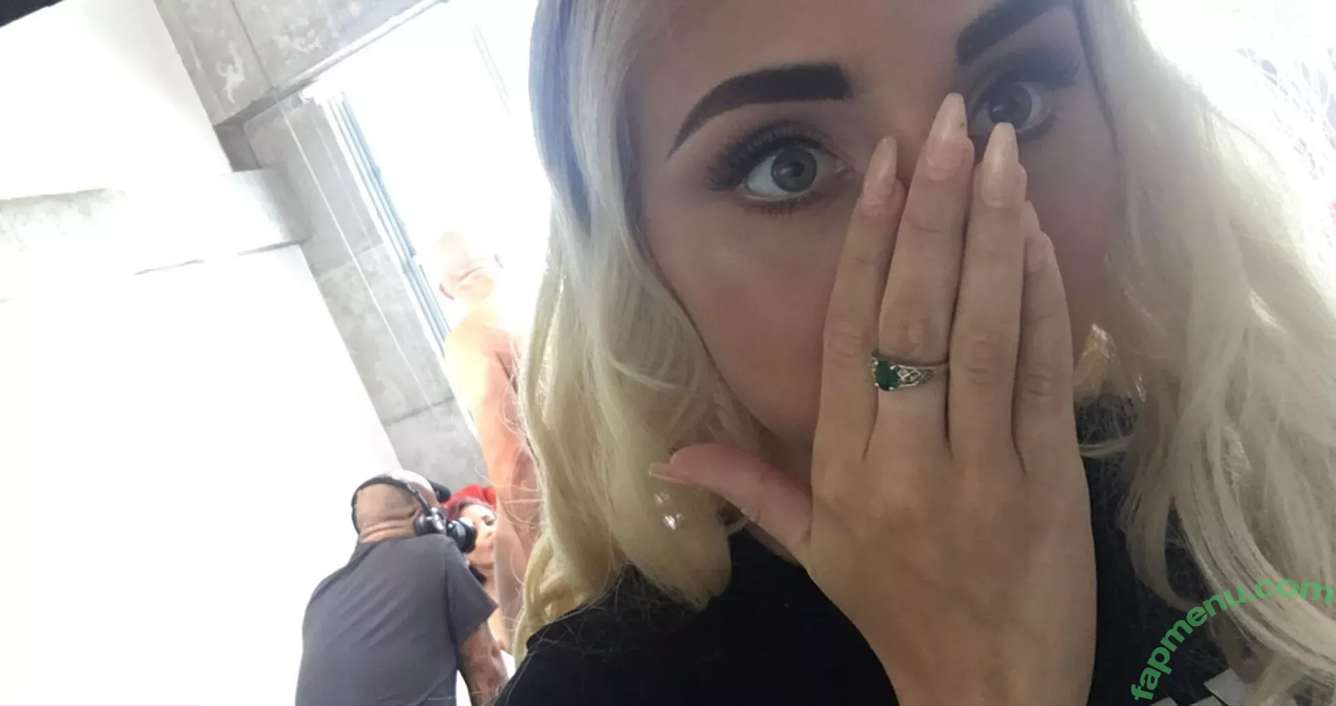 Naomi Woods nude photo #0086 (Lissapolooza / naomiwoods.official)