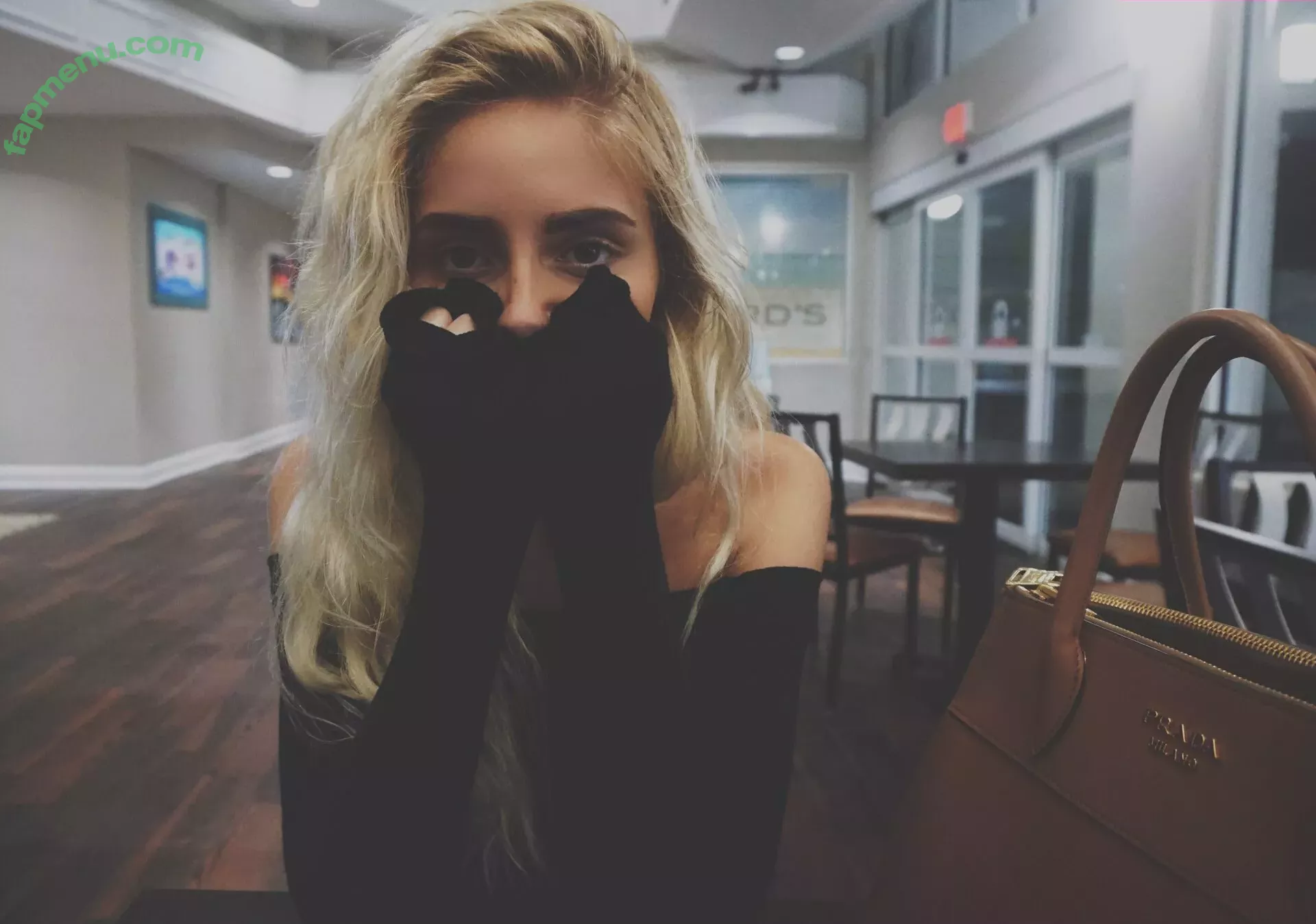 Naomi Woods nude photo #0111 (Lissapolooza / naomiwoods.official)