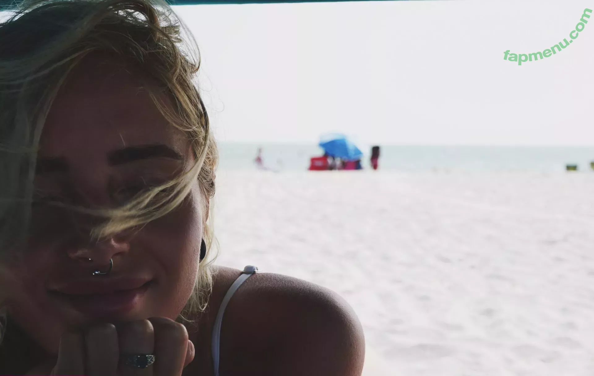 Naomi Woods nude photo #0118 (Lissapolooza / naomiwoods.official)