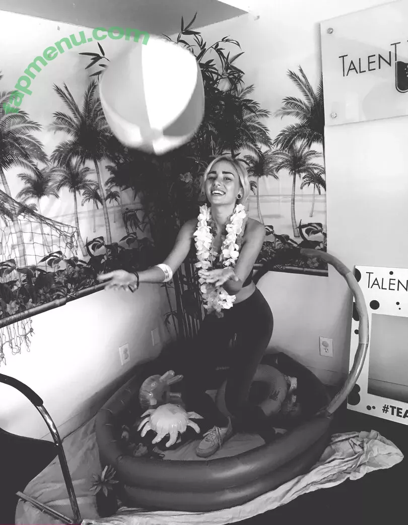 Naomi Woods nude photo #0129 (Lissapolooza / naomiwoods.official)