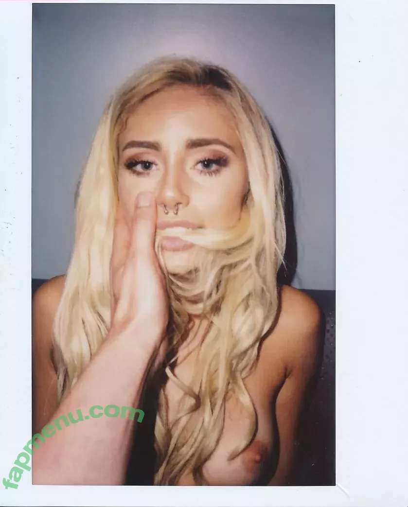 Naomi Woods nude photo #0175 (Lissapolooza / naomiwoods.official)