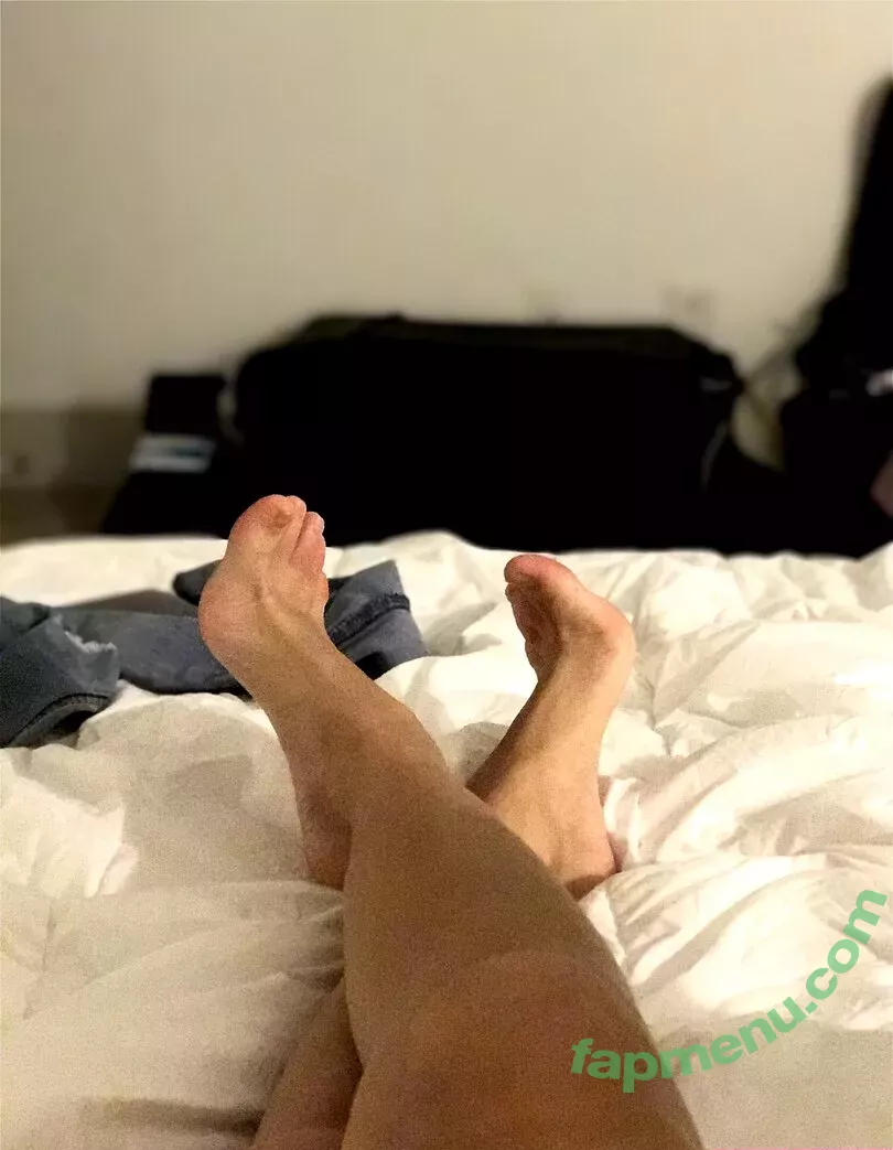 Naomi Woods nude photo #0182 (Lissapolooza / naomiwoods.official)