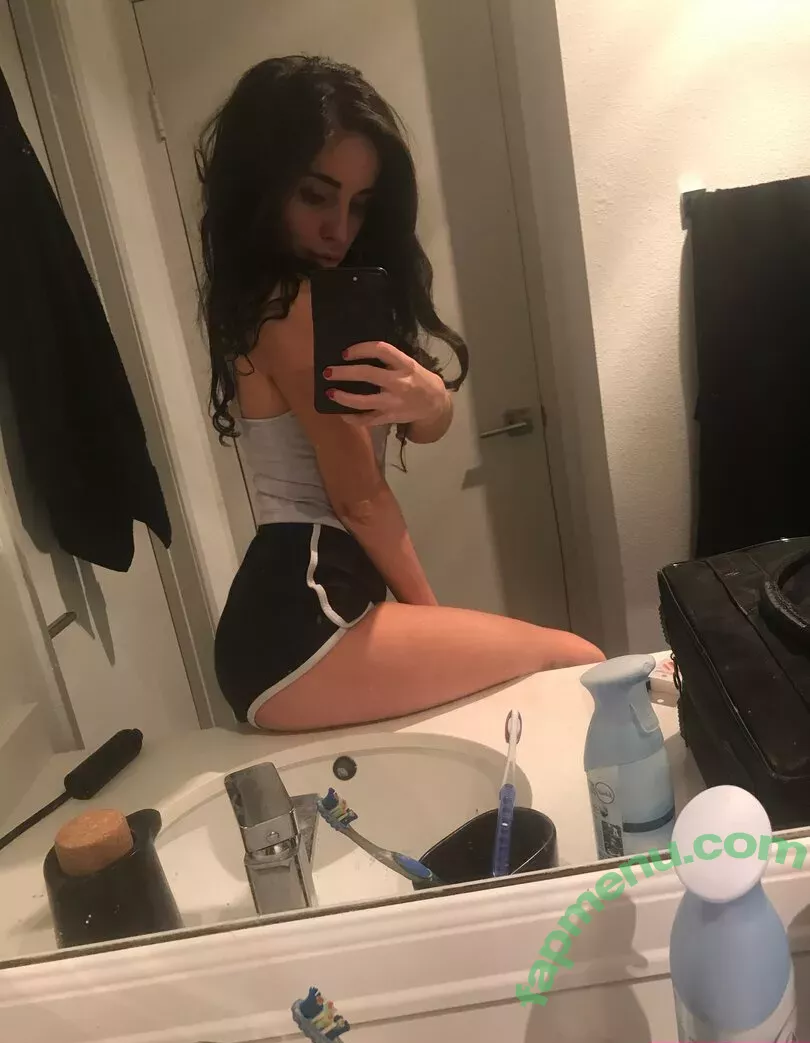 Naomi Woods nude photo #0287 (Lissapolooza / naomiwoods.official)