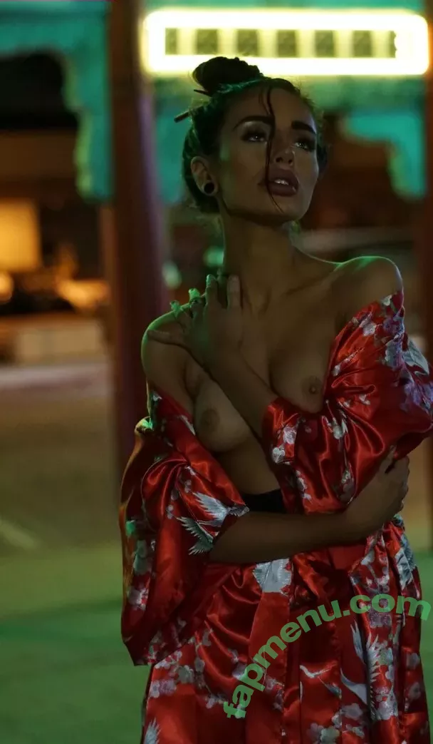 Naomi Woods nude photo #0342 (Lissapolooza / naomiwoods.official)