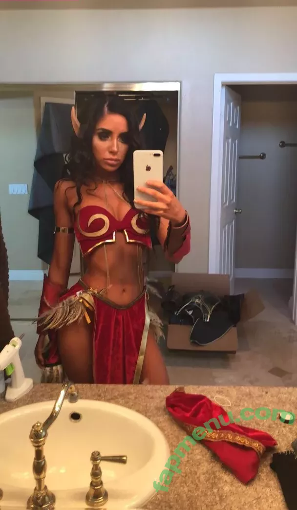 Naomi Woods nude photo #0361 (Lissapolooza / naomiwoods.official)