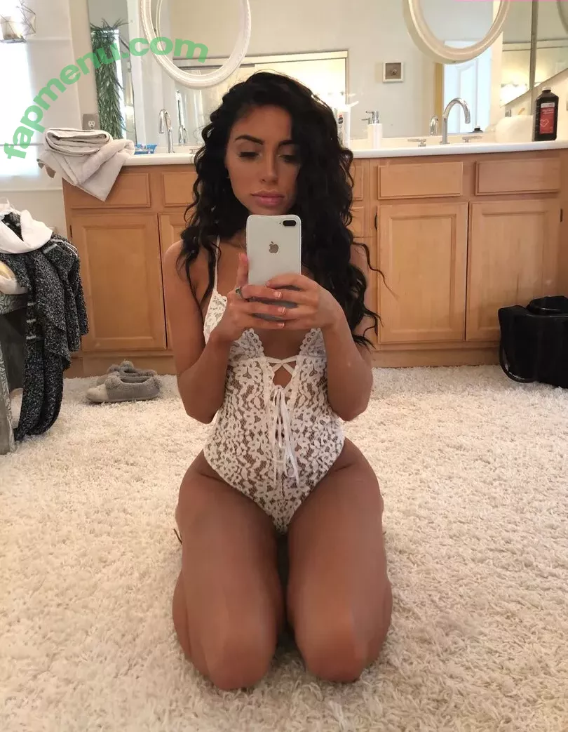 Naomi Woods nude photo #0367 (Lissapolooza / naomiwoods.official)