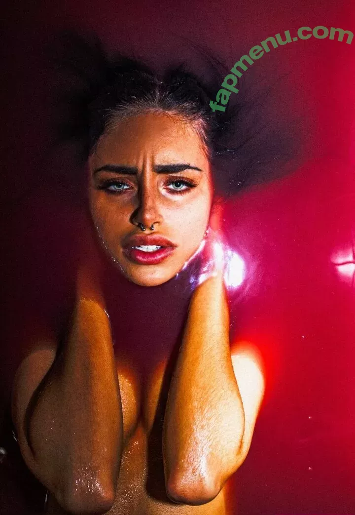 Naomi Woods nude photo #0390 (Lissapolooza / naomiwoods.official)