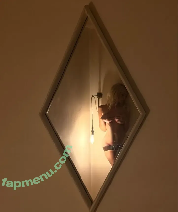 Naomi Woods nude photo #0903 (Lissapolooza / naomiwoods.official)