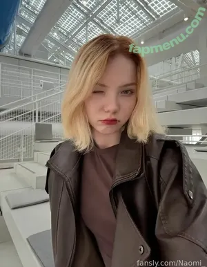 Naomi / Naomi_ nude photo #0103