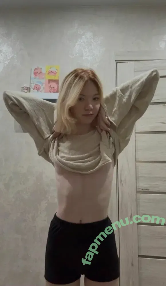 Naomi nude photo #0114 (Naomi_)