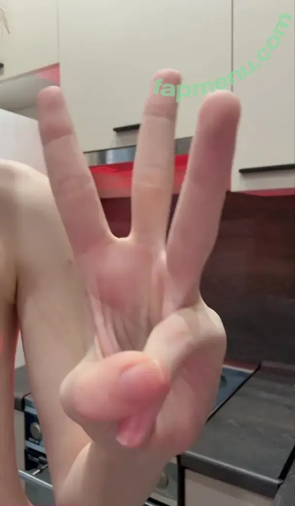 Naomi nude photo #0141 (Naomi_)