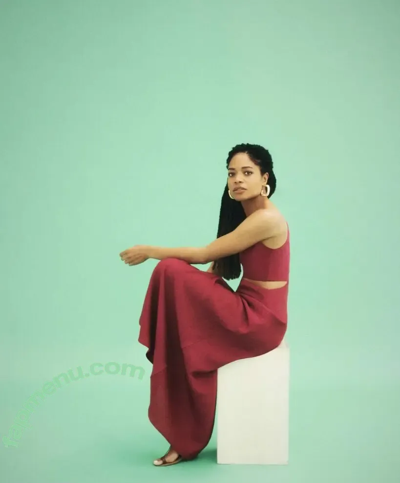 Naomie Harris nude photo #0016 (Naomie Harris)