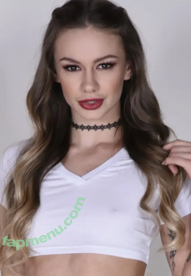 naomiswann nude photo #0119 (naomiswannofficial)