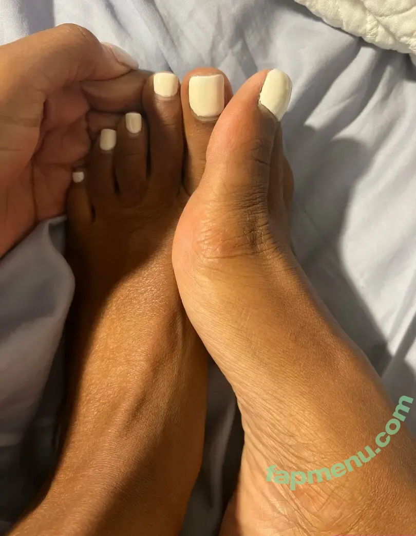 naomitrophyfree nude photo #0001 (naomitrophyfree)