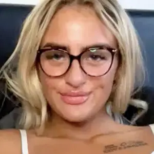 Naomixrae page
