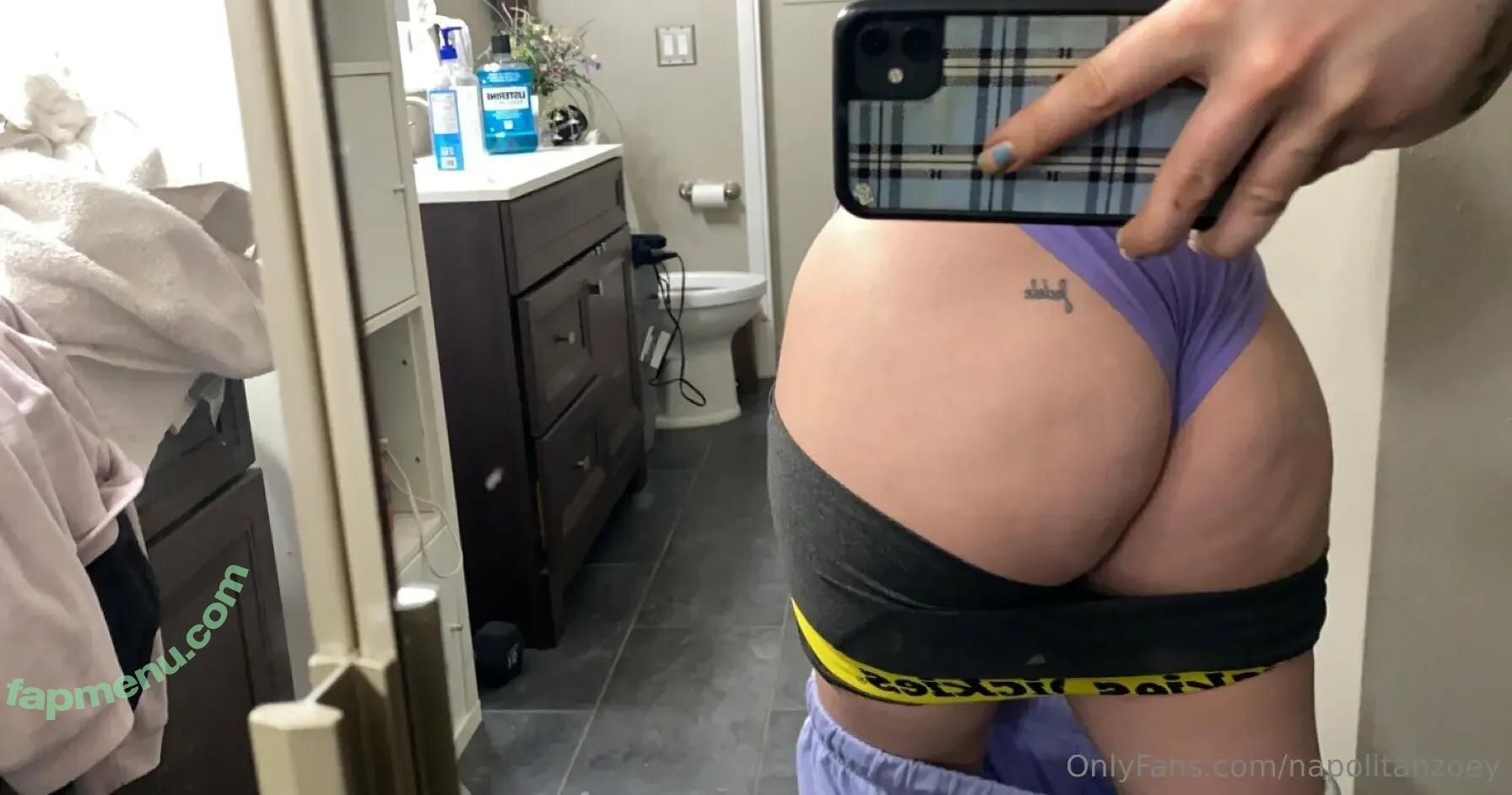napolitanzoey nude photo #0036 (honeynapoletano)