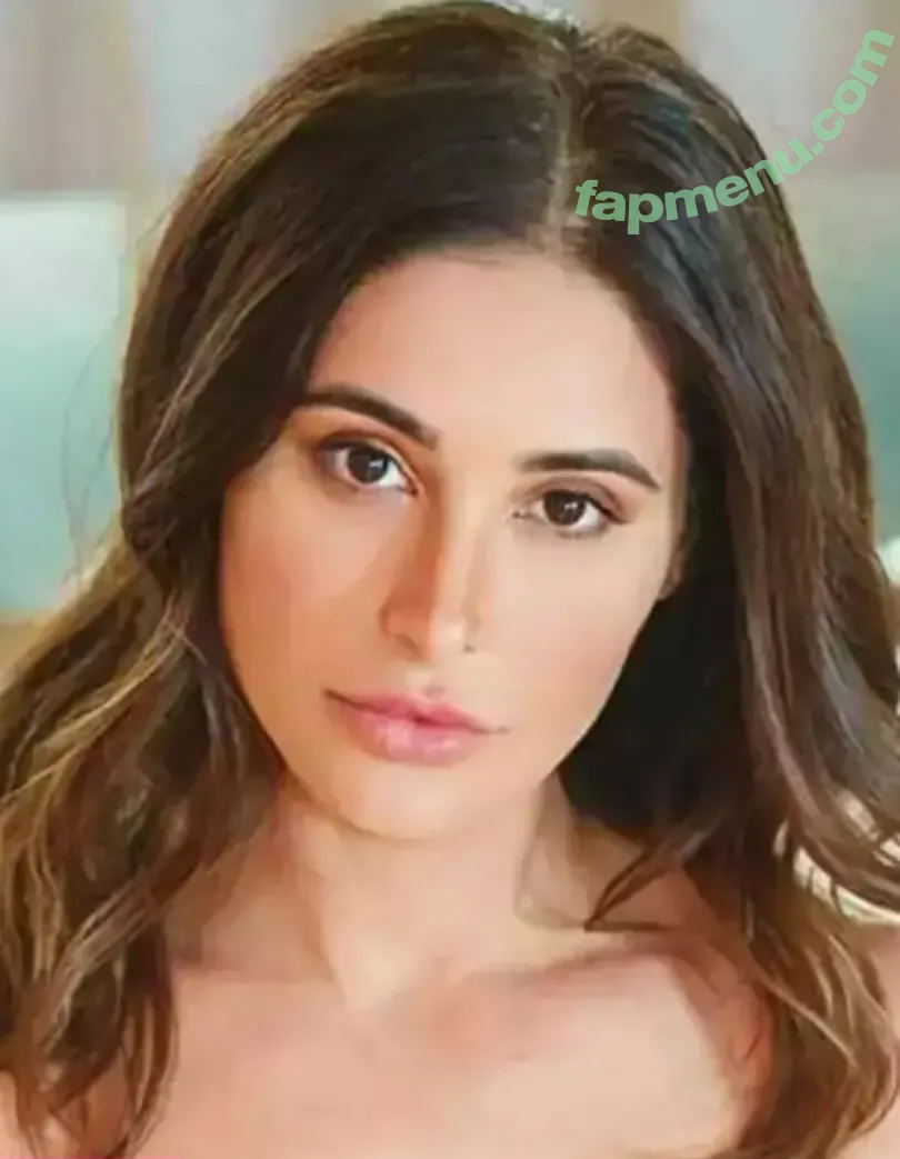 Nargis Fakhri nude photo #0002 (Nargis Fakhri)