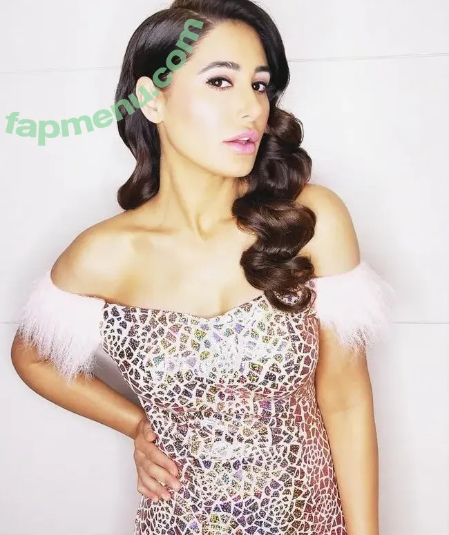 Nargis Fakhri nude photo #0008 (Nargis Fakhri)