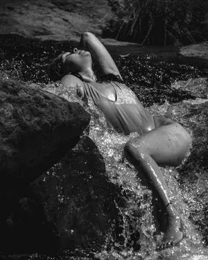 Nariluvsu / Nari nude photo #0049