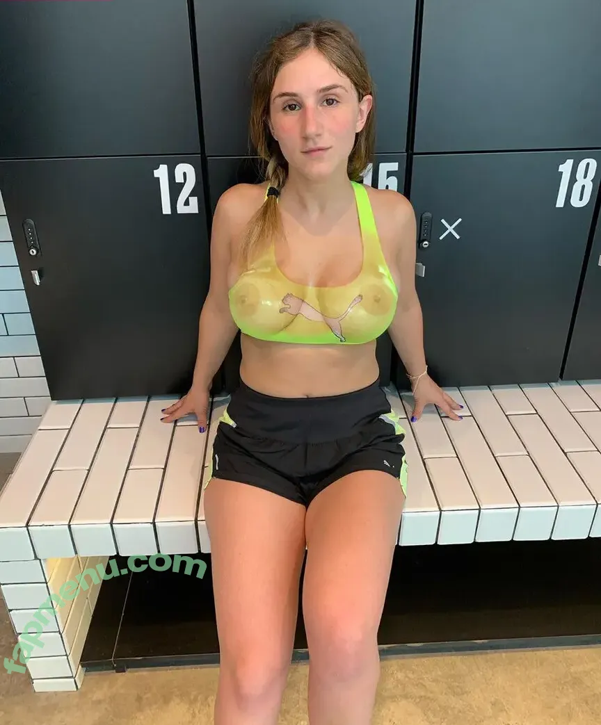 Nashla Aguilar nude photo #0001 (Nashla Aguilar)