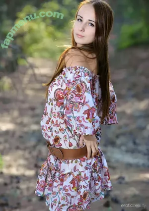  nude photo #0009