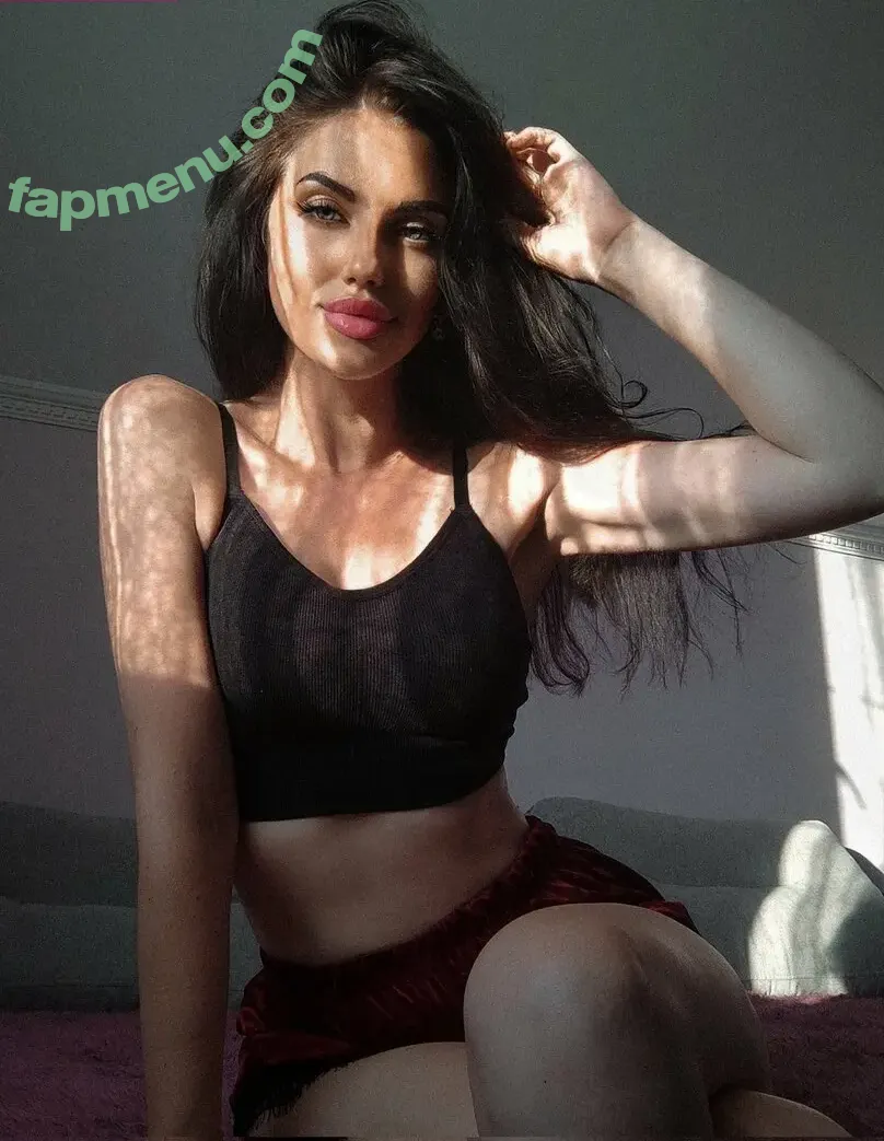 Nata Wojtowich nude photo #0022 (Oh_nataaa / liamiaou / nattkissy)