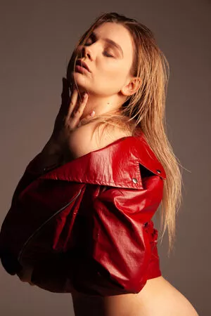 Natali Tihomirova / N__Tihomirova / TihomirovaNatali / natalia__tihomirovafanpage99 / tihomirovanatalia nude photo #1133