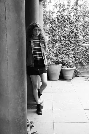 Natalia Dyer / nattyiceofficial nude photo #0088