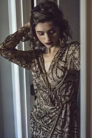 Natalia Dyer / nattyiceofficial nude photo #0441