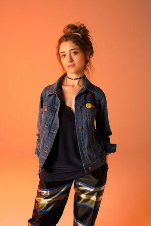 Natalia Dyer / nattyiceofficial nude photo #0549