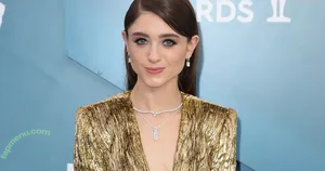 Natalia Dyer / nattyiceofficial nude photo #0805