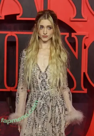 Natalia Dyer / nattyiceofficial nude photo #0887