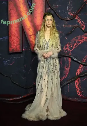 Natalia Dyer / nattyiceofficial nude photo #0896