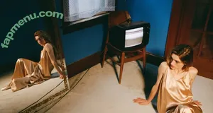 Natalia Dyer / nattyiceofficial nude photo #0924