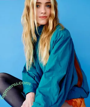 Natalia Dyer / nattyiceofficial nude photo #0937