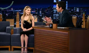 Natalia Dyer / nattyiceofficial nude photo #0939